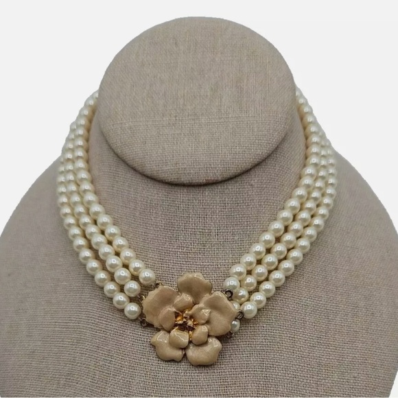 Faux Pearl Triple Strand Collar Enamel Beige Rose Fashion Necklace 14 in. - Picture 1 of 6
